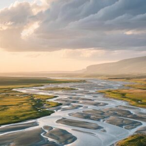 Braided River Valley at Sunrise – Free Download 4K