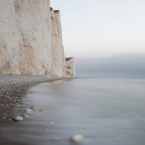 White Cliffs Seaside Coastline View – Free Download 4K